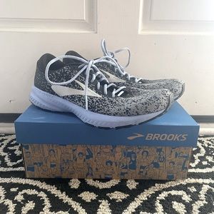 Brooks Launch 6 With Box Size 9